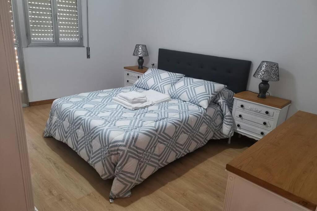 Apartamento Lalin Centro Ll Eksteriør billede